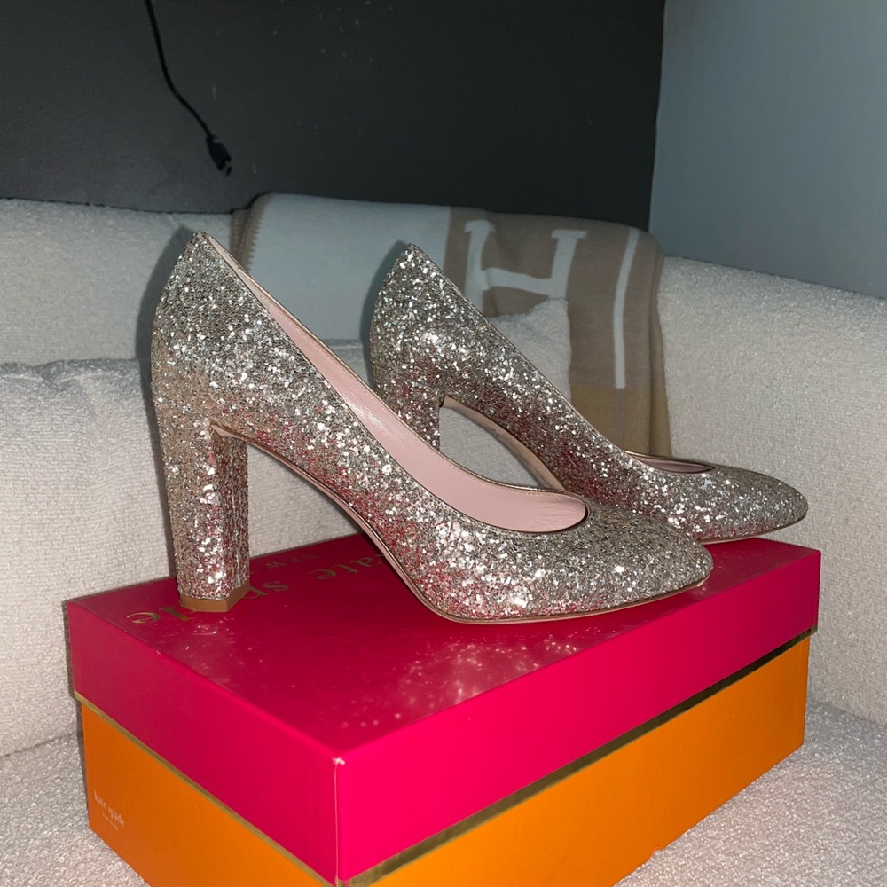 Kate Spade Silver Glitter‎ Sparkly Round Toe Chunky Heel Pump